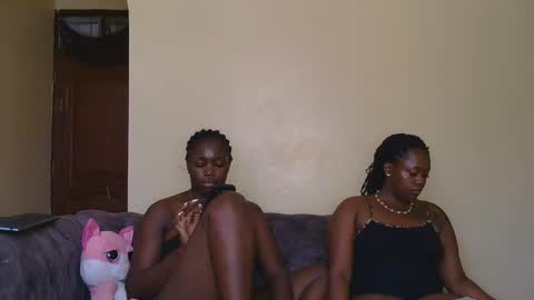 Snapshot of curvyebony1 chatting on 02-08-25, 09:46 curtis online show from 02-08-25, 09:46