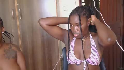 Snapshot of curvyebony1 chatting on 03-08-25, 12:20 curtis online show from 03-08-25, 12:20