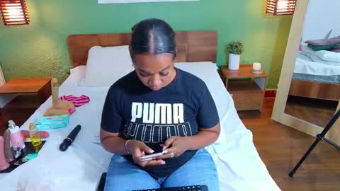 Danna online show from 10-19-25, 12:28