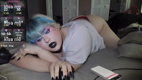 Curvygothfemboy online show from 01-30-25, 08:42