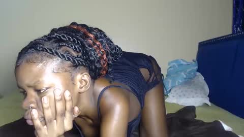 curvyjoan online show from 11-12-25, 10:04