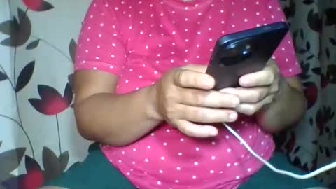 Snapshot of curvyladyxx289 chatting on 10-27-25, 08:35 curvyladyxx289 online show from 10-27-25, 08:35