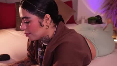 Samantha online show from 09-29-25, 04:34