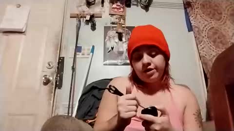 Snapshot of curvylucifinaxxx chatting on 10-21-25, 09:21 Lucifina ganja kittens online show from 10-21-25, 09:21