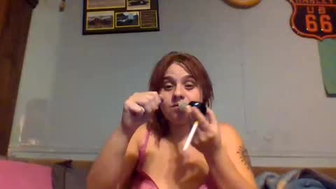 Snapshot of curvylucifinaxxx chatting on 10-23-25, 07:29 Lucifina ganja kittens online show from 10-23-25, 07:29