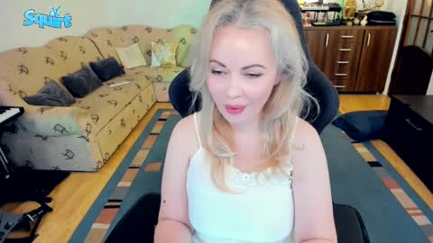 Whitney Lynn online show from 03-10-25, 01:45