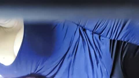 Snapshot of curvymomy69 chatting on 09-28-25, 05:07 Milfmomma online show from 09-28-25, 05:07