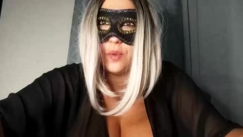 curvywoman40 online show from 10-06-25, 02:14