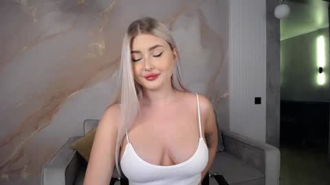 Snapshot of cute18cute chatting on 12-04-24, 08:34 Kira  online show from 12-04-24, 08:34