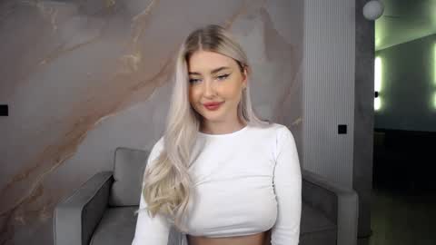 Snapshot of cute18cute chatting on 12-05-24, 08:33 Kira  online show from 12-05-24, 08:33