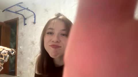 Snapshot of cute_beauty chatting on 09-24-25, 05:49 Amanda online show from 09-24-25, 05:49
