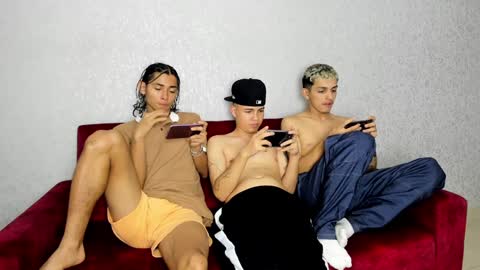 Snapshot of cute_boys18 chatting on 01-20-25, 05:48 ARTURO-18 MATIAS-18 NIKOLAY-19 HADES-18 GABO-19 online show from 01-20-25, 05:48