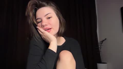 cute_bubbles online show from 10-20-25, 05:57