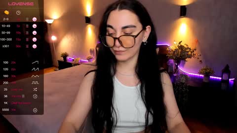Snapshot of cute_chus chatting on 12-03-24, 10:17 Hanna online show from 12-03-24, 10:17