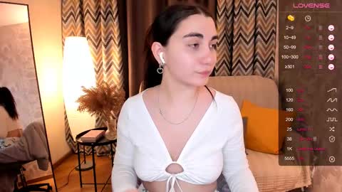 Snapshot of cute_chus chatting on 02-11-25, 01:51 Hanna online show from 02-11-25, 01:51