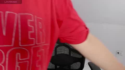 Snapshot of cute_cloe69 chatting on 11-28-25, 03:25 cloe chanel online show from 11-28-25, 03:25