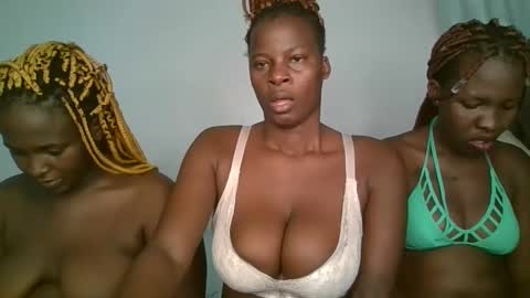 Snapshot of cute_daniellah chatting on 01-31-25, 04:59 Danillah online show from 01-31-25, 04:59