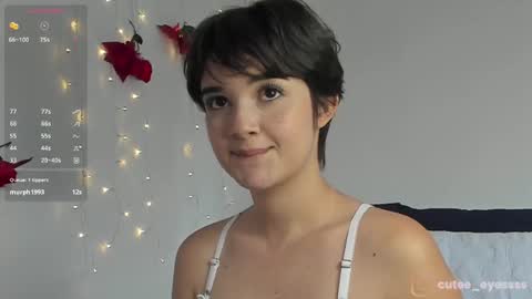 Snapshot of cute_eyess chatting on 01-04-25, 09:31 Cute online show from 01-04-25, 09:31