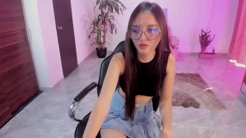 Bella Fox online show from 12-17-25, 02:34