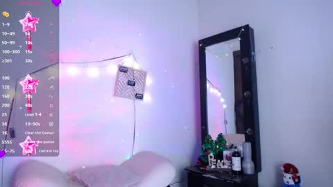 Cute horny1 online show from 11-13-25, 04:33