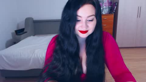 cute_jes online show from 12-24-24, 04:40