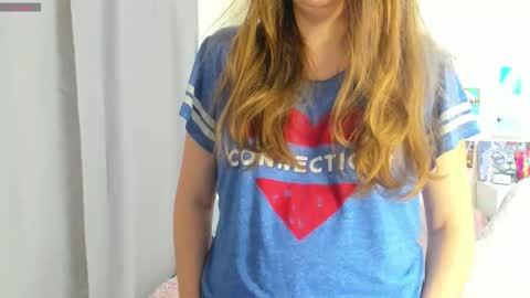 cute_kate0 online show from 10-22-25, 10:26