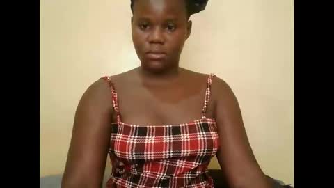 cute_latifah online show from 02-20-26, 09:21