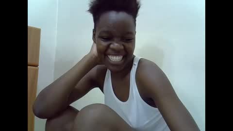 Snapshot of cute_marion chatting on 01-23-25, 06:35 cute_marion online show from 01-23-25, 06:35