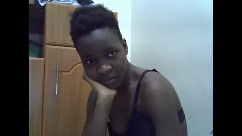 Snapshot of cute_marion chatting on 02-05-25, 08:32 cute_marion online show from 02-05-25, 08:32