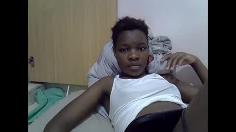 Snapshot of cute_marion chatting on 02-10-25, 06:56 cute_marion online show from 02-10-25, 06:56