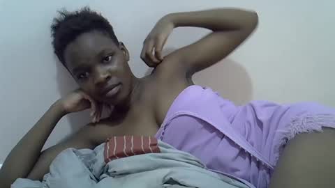 Snapshot of cute_marion chatting on 02-12-25, 08:18 cute_marion online show from 02-12-25, 08:18