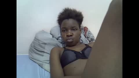 Snapshot of cute_marion chatting on 02-21-25, 09:43 cute_marion online show from 02-21-25, 09:43
