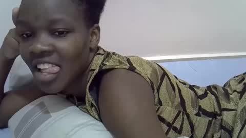 Snapshot of cute_marion chatting on 02-25-25, 05:47 cute_marion online show from 02-25-25, 05:47