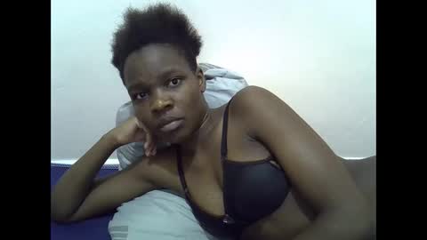 Snapshot of cute_marion chatting on 02-27-25, 02:32 cute_marion online show from 02-27-25, 02:32