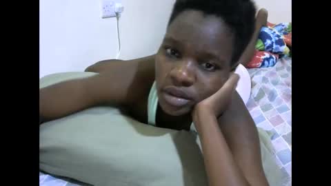 Snapshot of cute_marion chatting on 09-28-25, 06:24 cute_marion online show from 09-28-25, 06:24