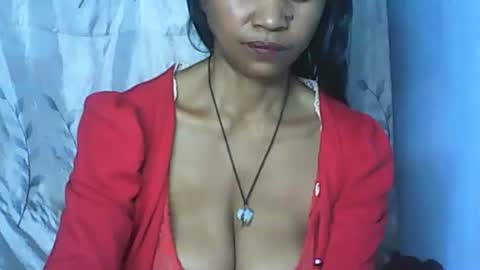 Snapshot of cute_moll chatting on 10-10-25, 07:40 murielle online show from 10-10-25, 07:40