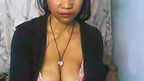 Snapshot of cute_moll chatting on 10-26-25, 08:53 murielle online show from 10-26-25, 08:53