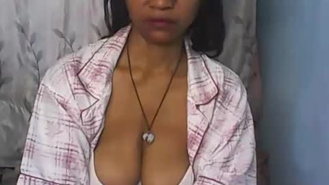 Snapshot of cute_moll chatting on 10-30-25, 09:22 murielle online show from 10-30-25, 09:22