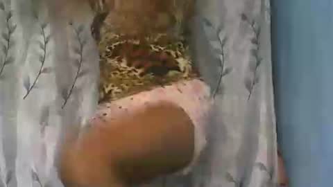 Snapshot of cute_moll chatting on 11-18-25, 08:08 murielle online show from 11-18-25, 08:08