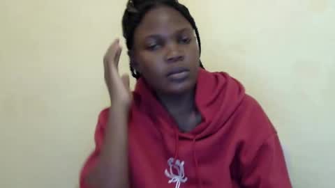 cute_roxie online show from 12-16-24, 07:37