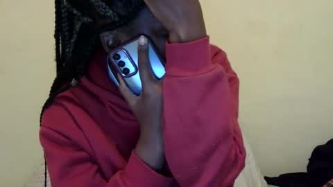 cute_roxie online show from 12-23-24, 07:41