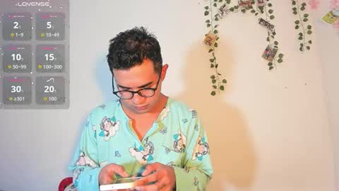 cute_sammy_1 online show from 10-04-25, 10:57