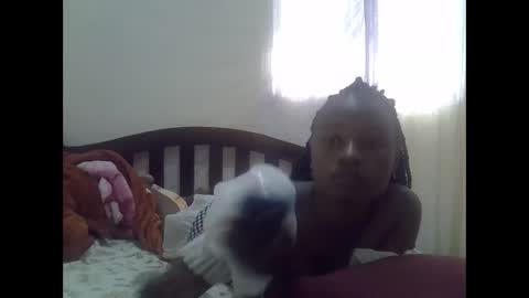 cute_savanna online show from 10-14-25, 06:03