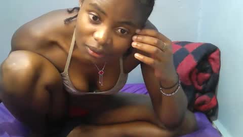 Snapshot of cute_shaniz chatting on 10-24-25, 06:48 cute_shaniz online show from 10-24-25, 06:48