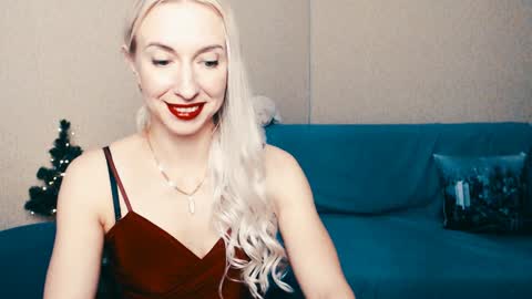 cute_smile_shy online show from 01-06-25, 01:20