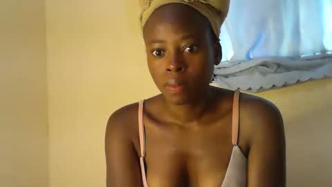 Snapshot of cute_sonny chatting on 02-18-26, 05:36 cute_sonny online show from 02-18-26, 05:36