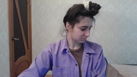 Snapshot of cute_strawberry_ chatting on 12-18-24, 06:32 cute_strawberry_ online show from 12-18-24, 06:32