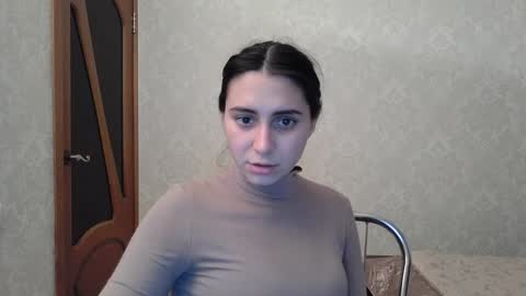 Snapshot of cute_strawberry_ chatting on 12-21-24, 12:49 cute_strawberry_ online show from 12-21-24, 12:49