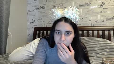 Snapshot of cute_strawberry_ chatting on 12-24-24, 09:28 cute_strawberry_ online show from 12-24-24, 09:28