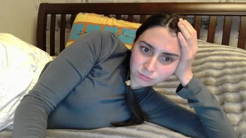 Snapshot of cute_strawberry_ chatting on 01-06-25, 03:40 cute_strawberry_ online show from 01-06-25, 03:40